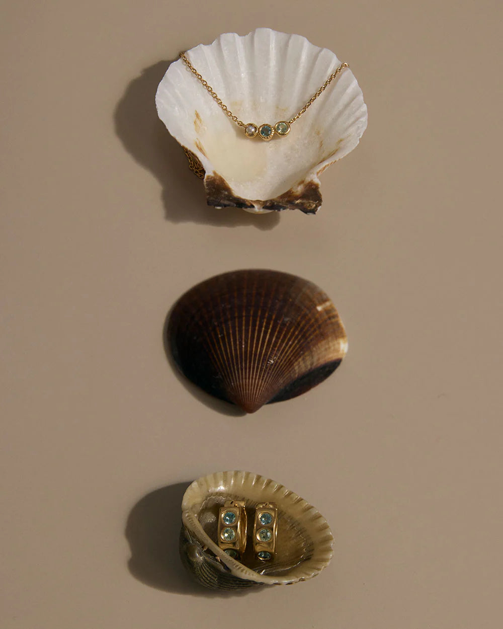 Kirstin Ash - Sorbet Necklace in Gold