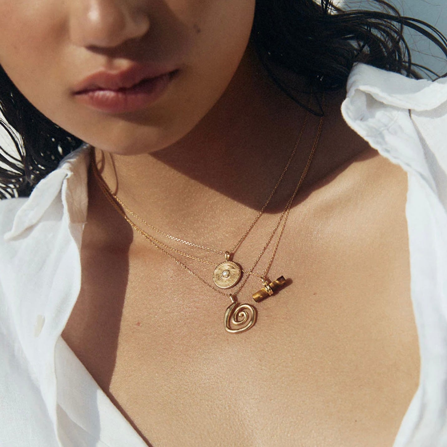 Kirstin Ash - Sweet Escape Necklace in Gold