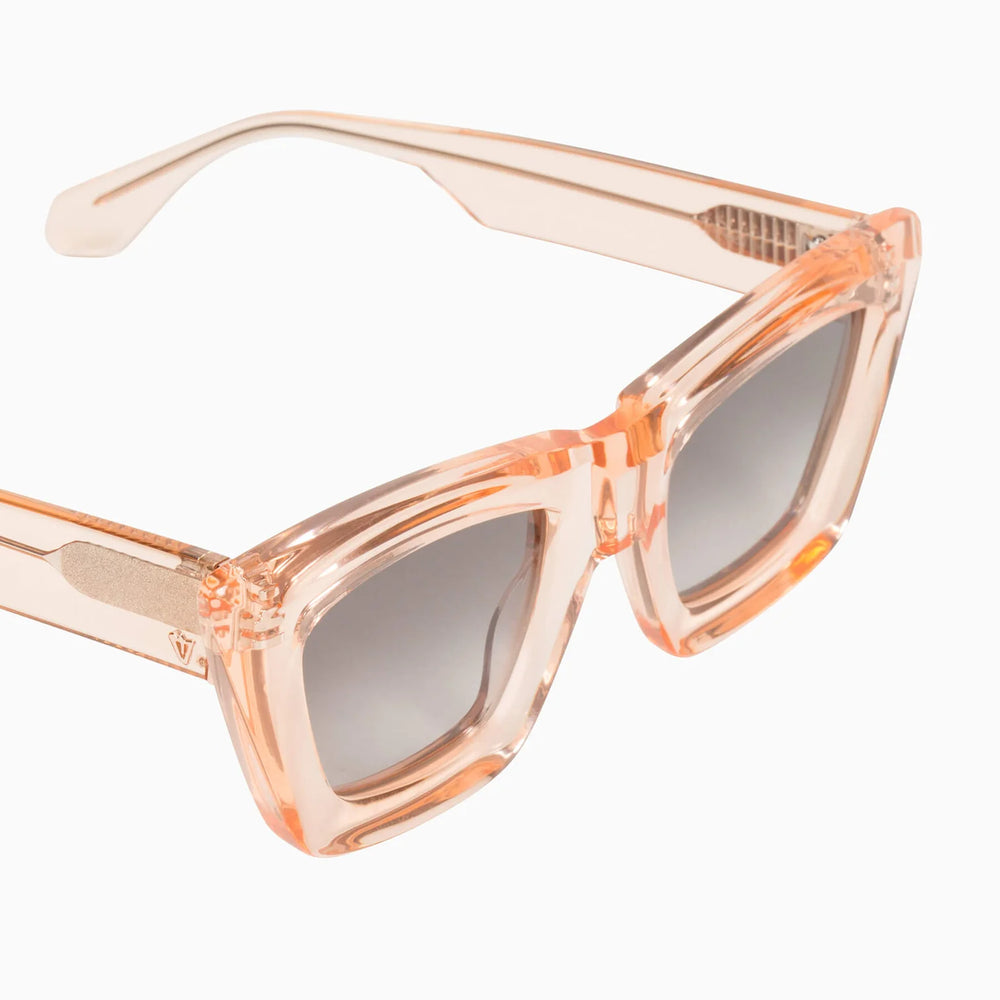 Valley Eyewear - Soho in Transparent Pink / Black Gradient Lens