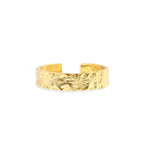 Arms of Eve - Eros Textured Ring in Gold - Medium