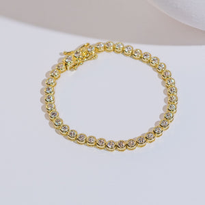 We Are Emte - Round Gemstone Bracelet in Crystal
