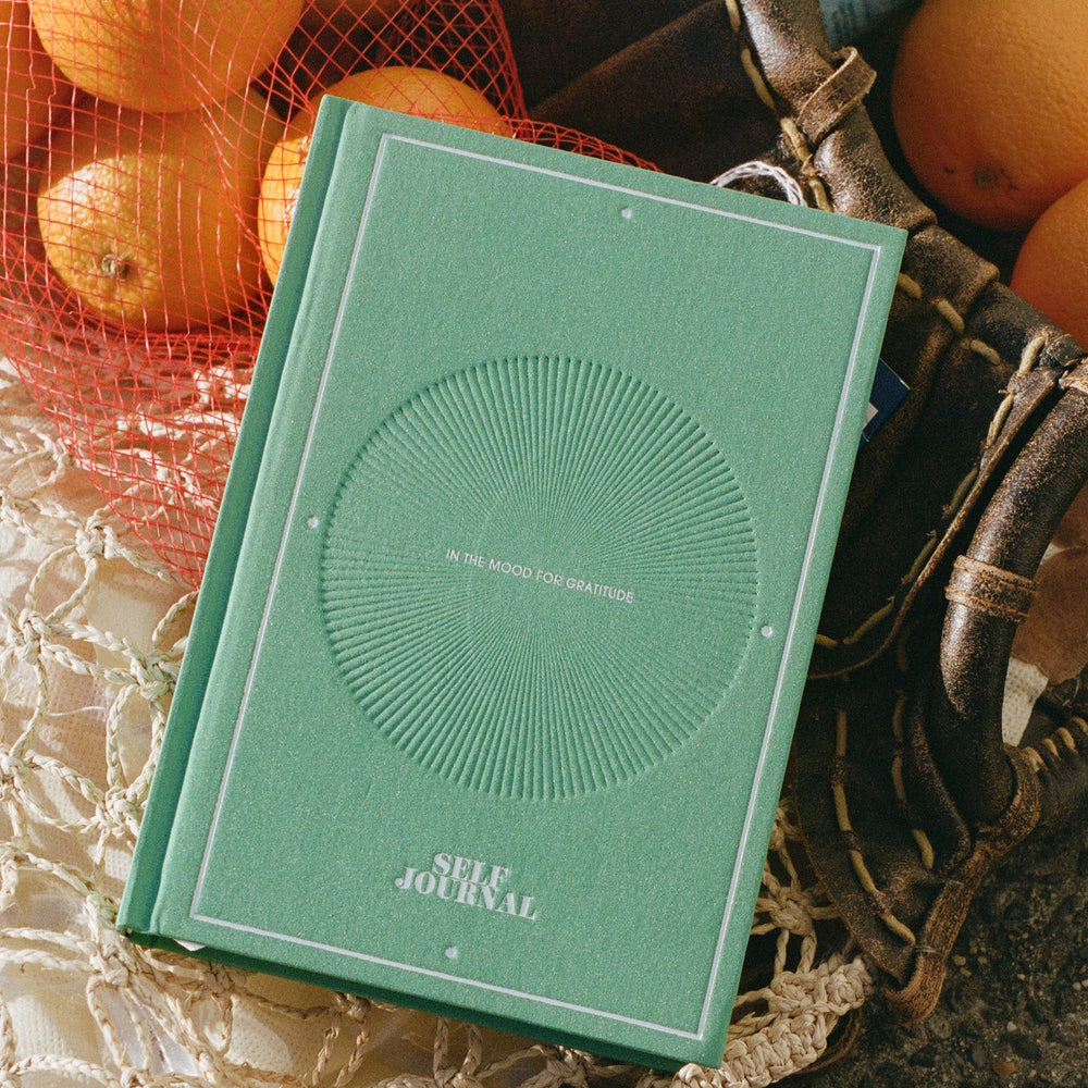 selfdom - Gratitude Journal in Matcha Green