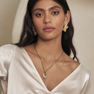 
            
                Load image into Gallery viewer, Arms of Eve - Stassia Gold Earrings
            
        