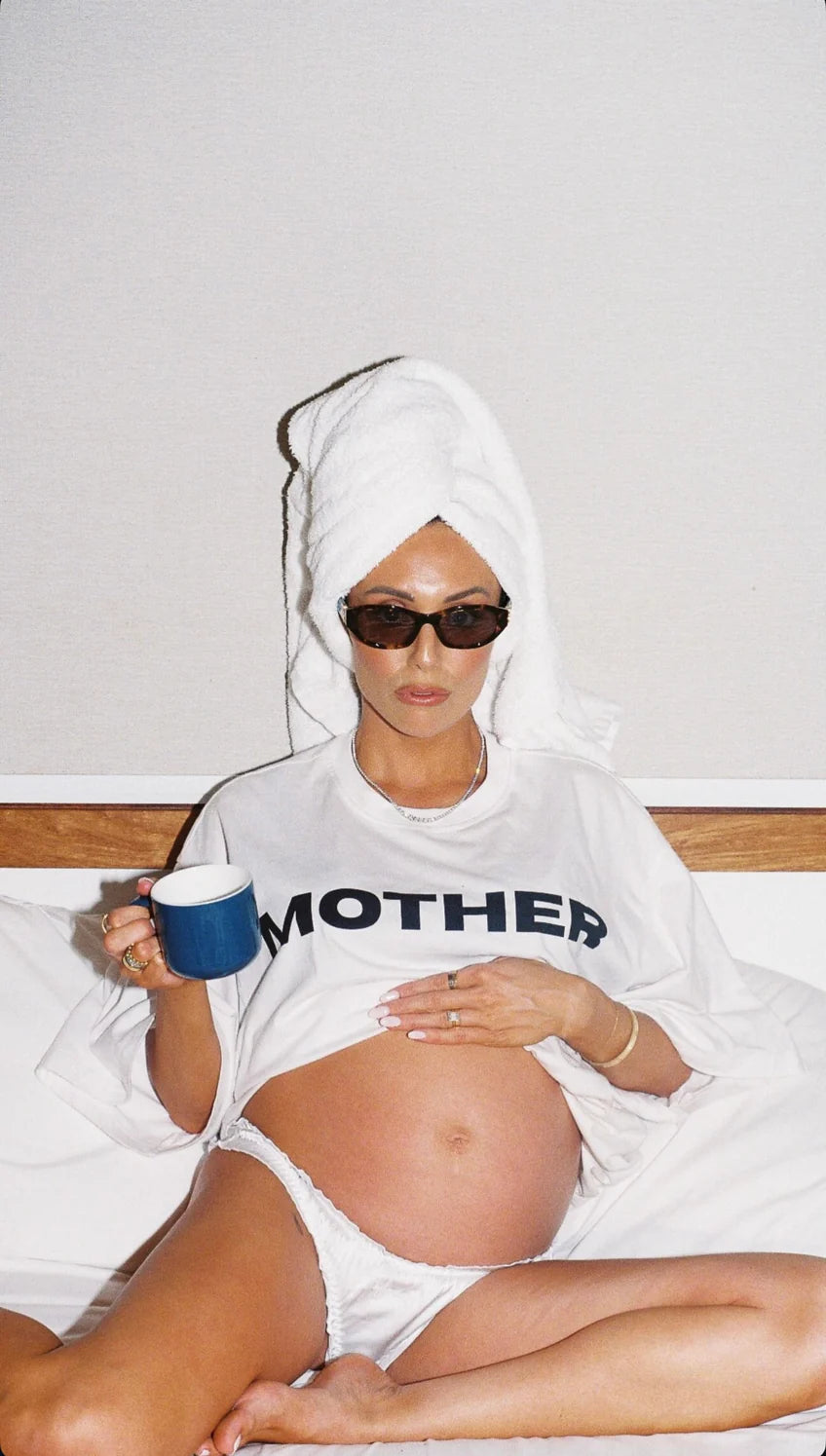 ZUMA WORLD - MOTHER TEE IN WHITE