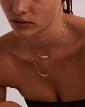Kirstin Ash - La Sirene Pearl Necklace in Gold