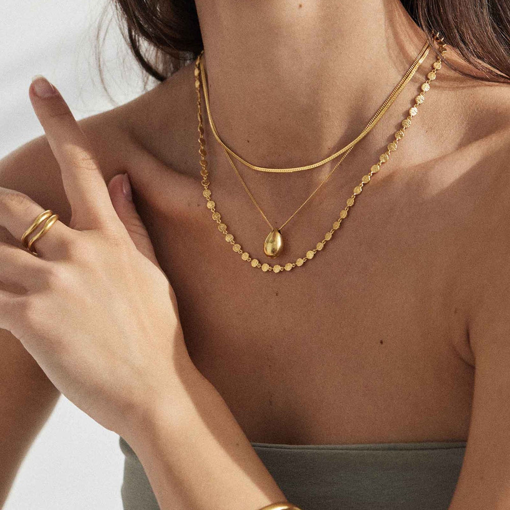 
                      
                        Kirstin Ash - Reflection Chain Necklace in Gold
                      
                    