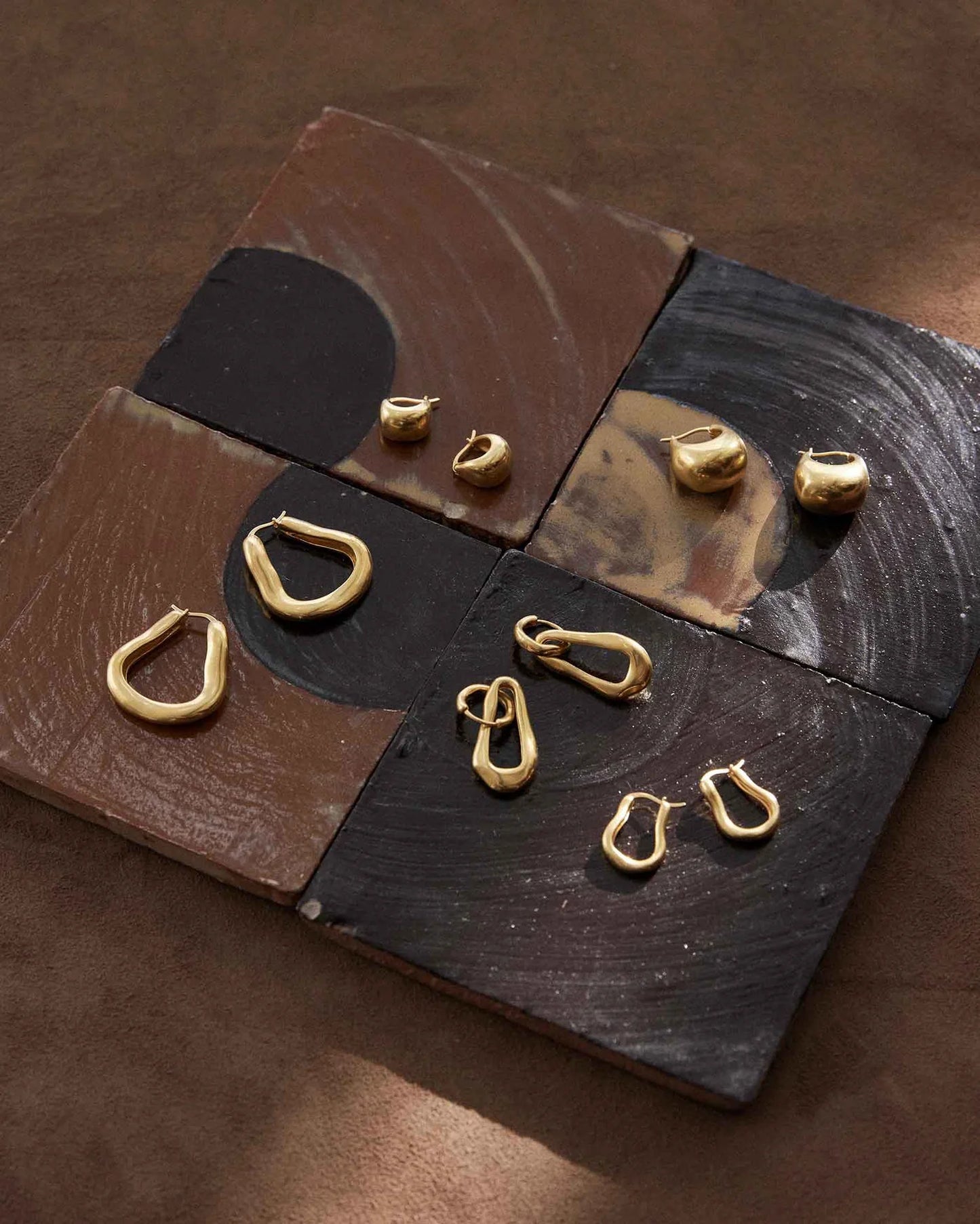 Kirstin Ash - Tresor Hoops Small in Gold