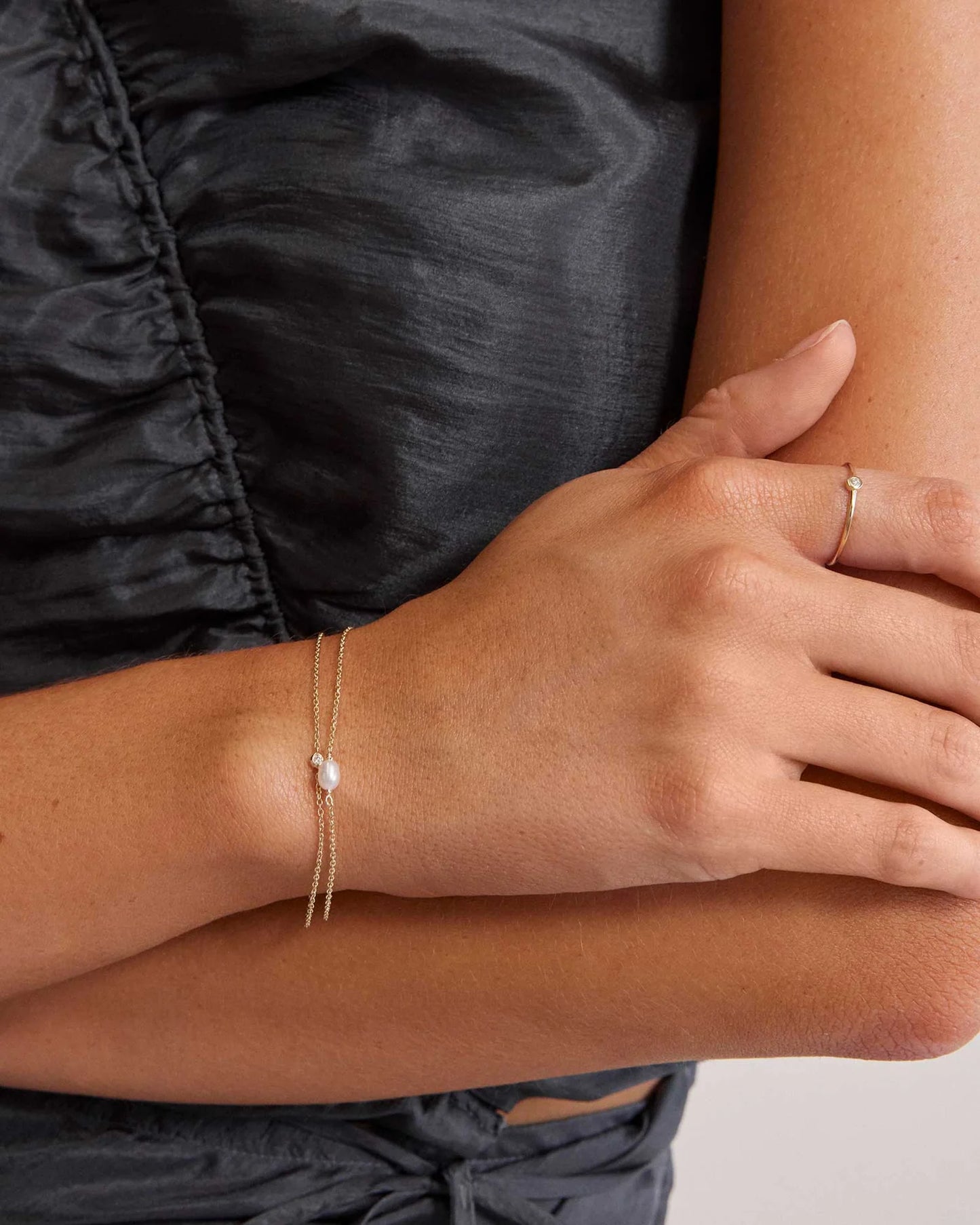 Kirstin Ash - Classic Pearl Bracelet in 9k Solid Gold