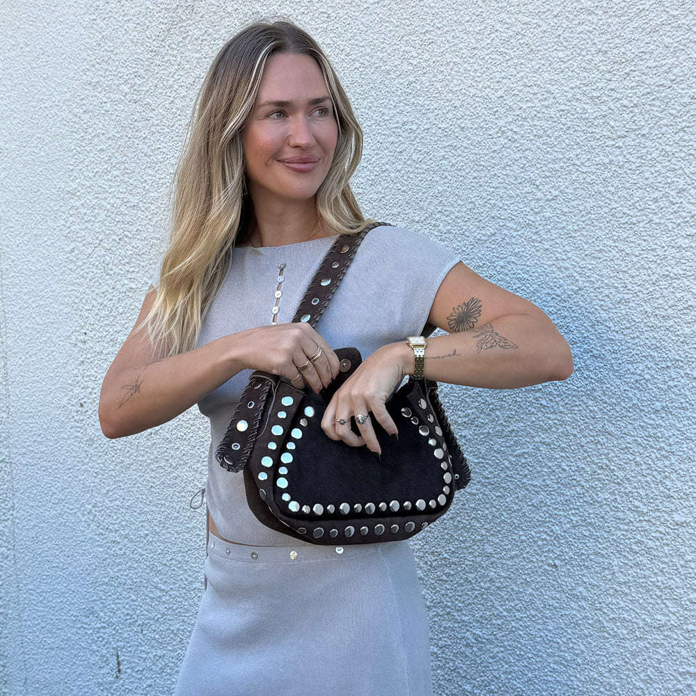 
                      
                        Sesa Studios - The Maja in Chocolate
                      
                    