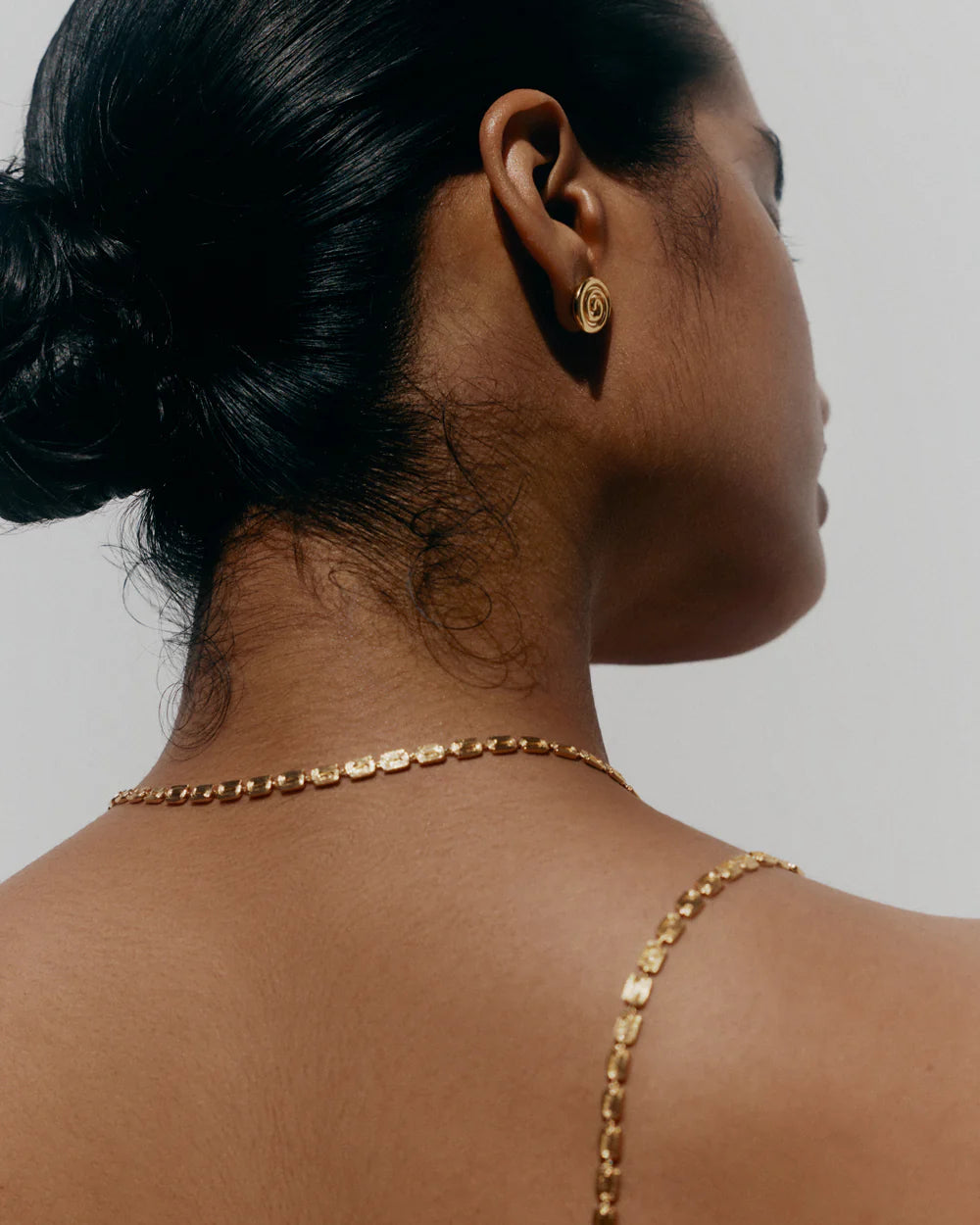 Kirstin Ash - Mondo Necklace in Gold