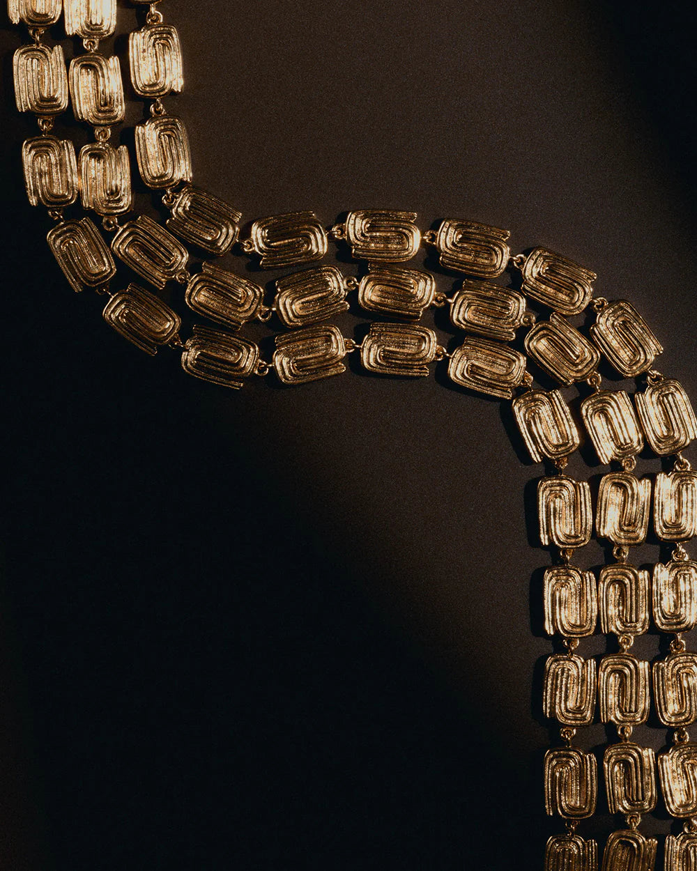 Kirstin Ash - Mondo Necklace in Gold