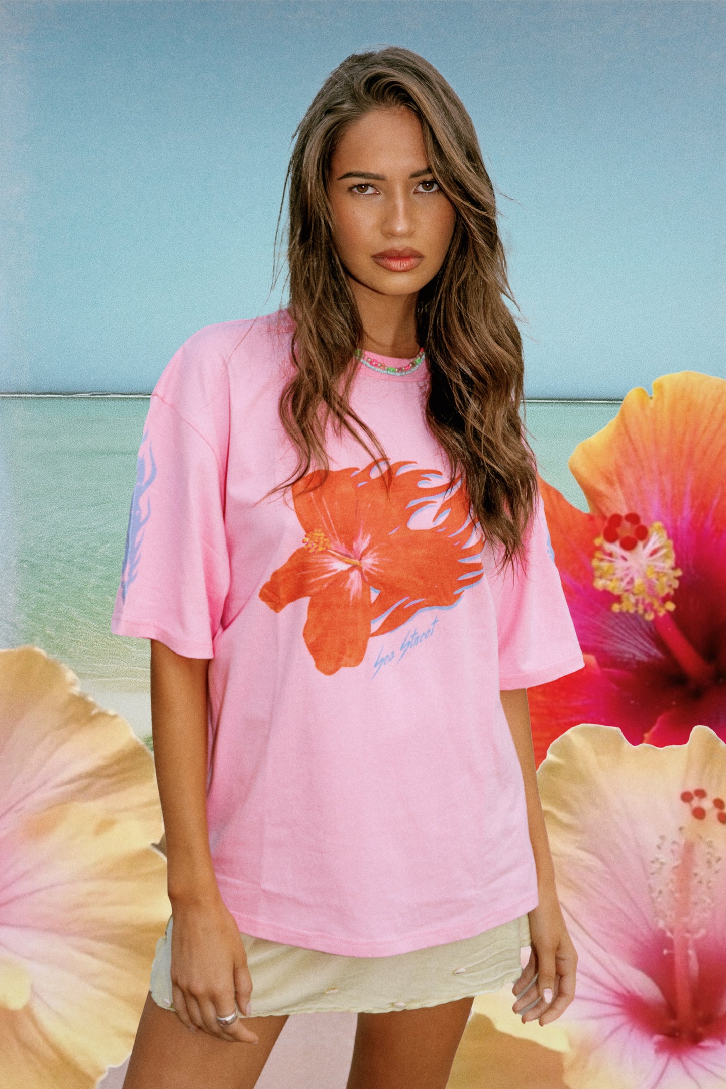 Sea Street - Flaming Hibiscus T-Shirt in Pink