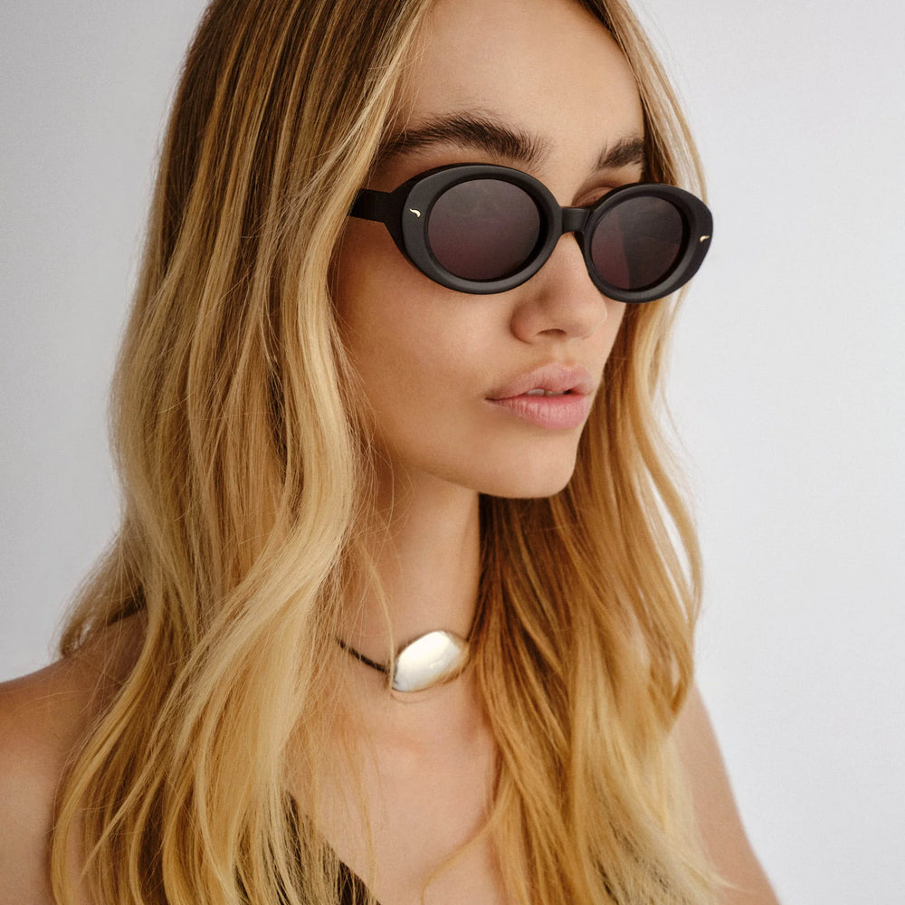 LUV LOU - The Audrey in Black