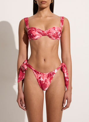 
            
                Load image into Gallery viewer, Faithfull The Brand - Sol Bikini Top in Rosella Floral Print
            
        