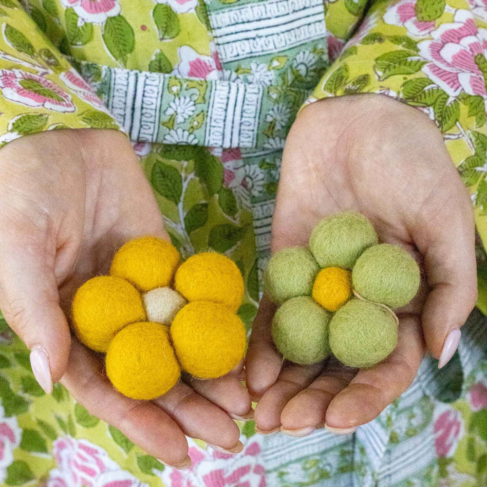 
                      
                        Felt Flower Fresheners - Australian Countryside
                      
                    