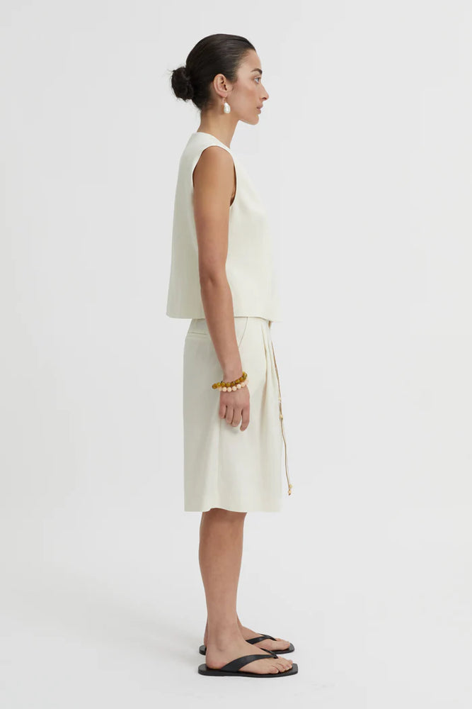 
                      
                        Blanca - Junia Shorts in Ivory
                      
                    