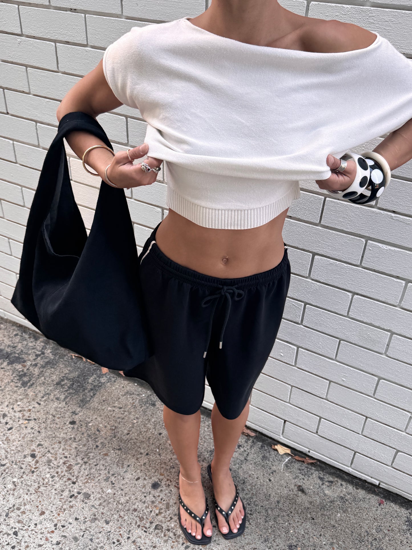 Sesa Studios - The Nyra Tote in Noir
