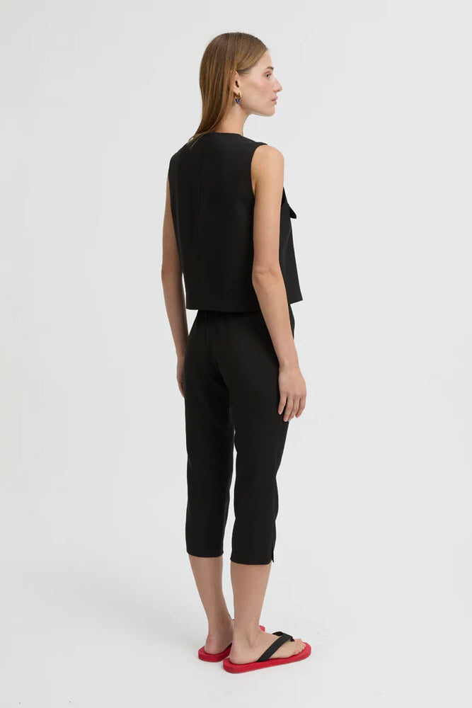 Blanca - Anouk Capris in Black