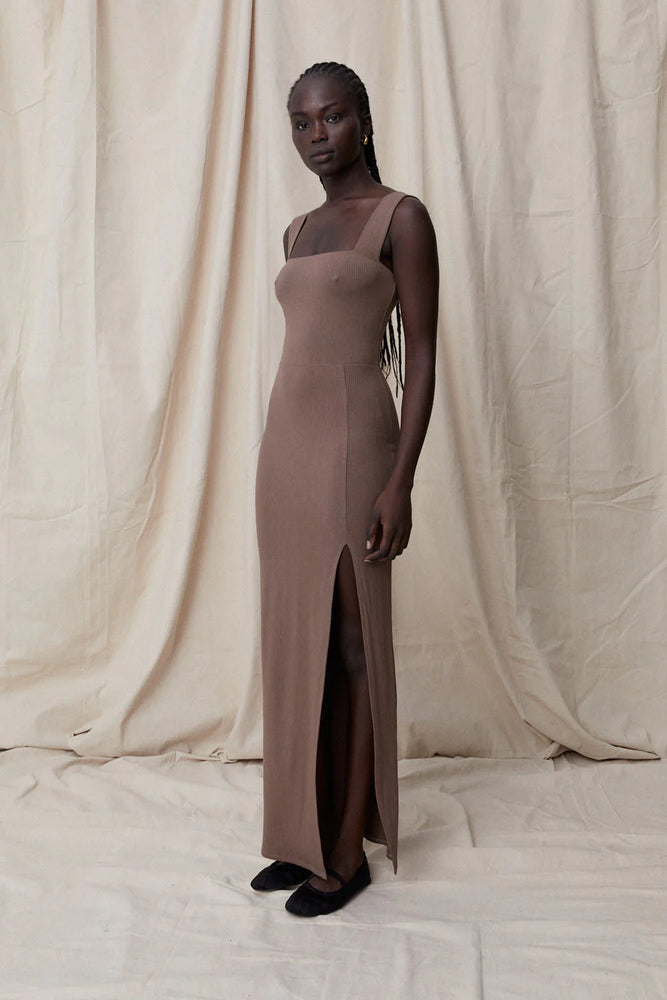 
            
                Load image into Gallery viewer, Blanca - Leonora Dress in Brown
            
        