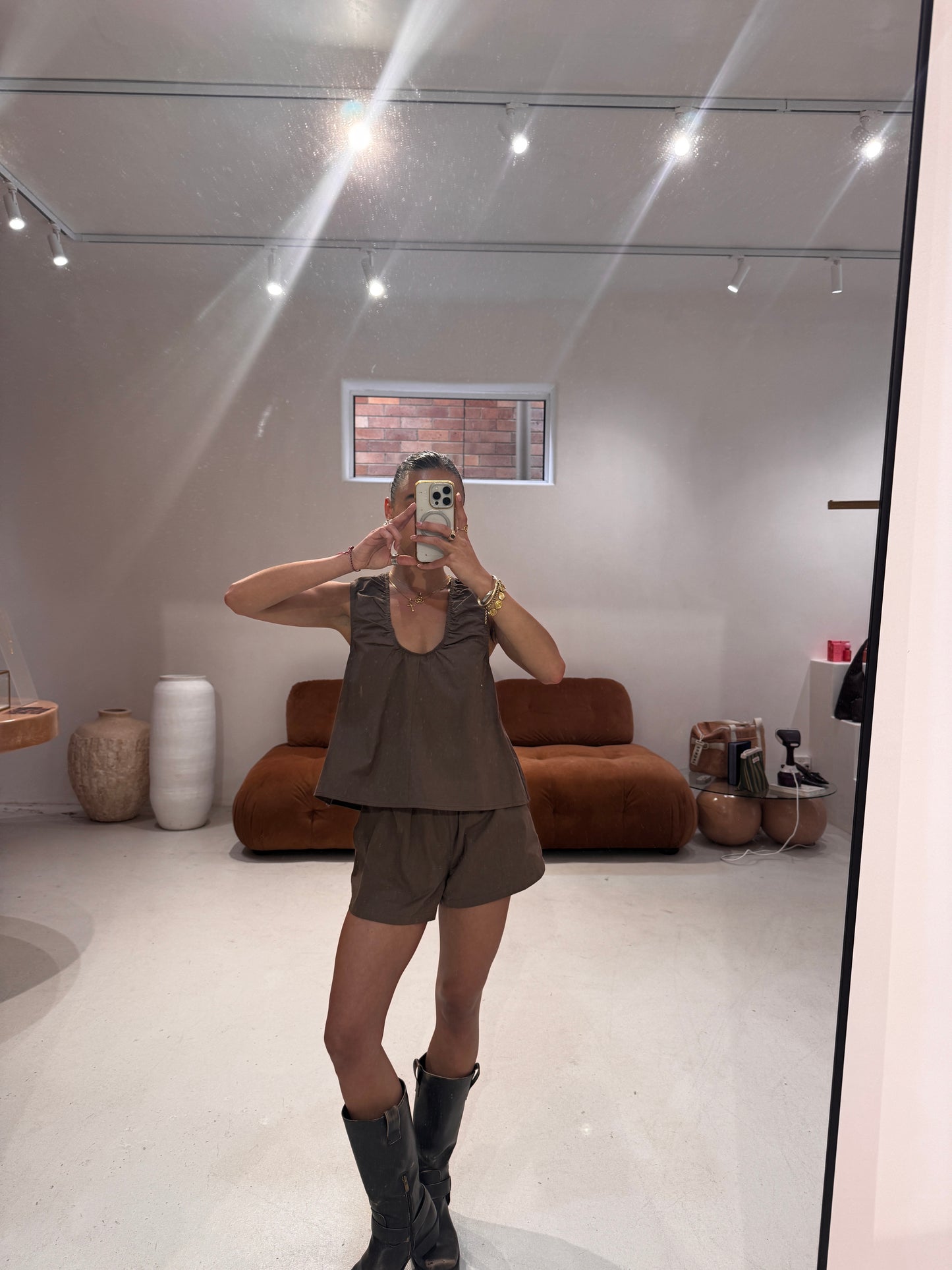 Emte - Poplin Shorts in Chocolate