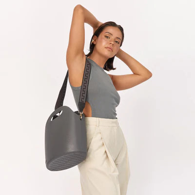 
            
                Load image into Gallery viewer, NIM The Label - BB Body Bag in Charcoal
            
        