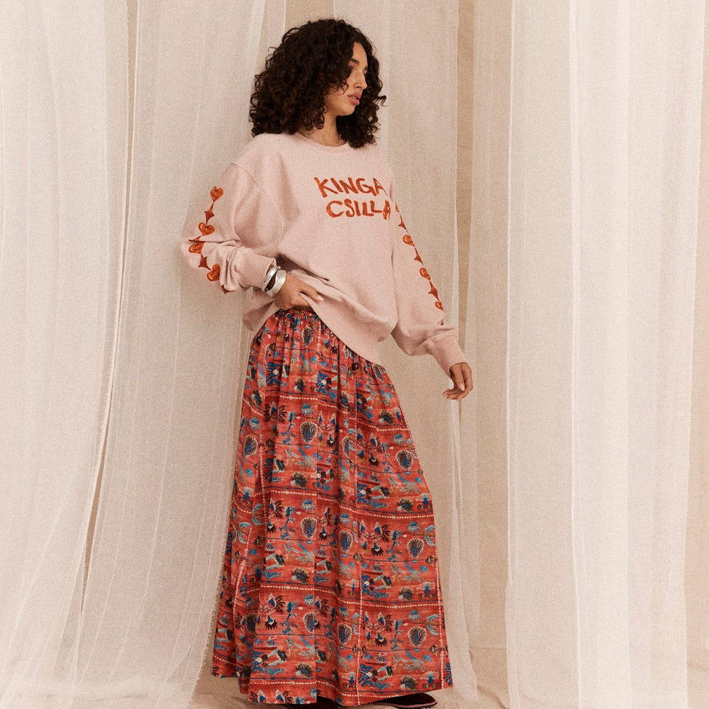 
                      
                        Kinga Csilla - Kinga Amar Jumper
                      
                    