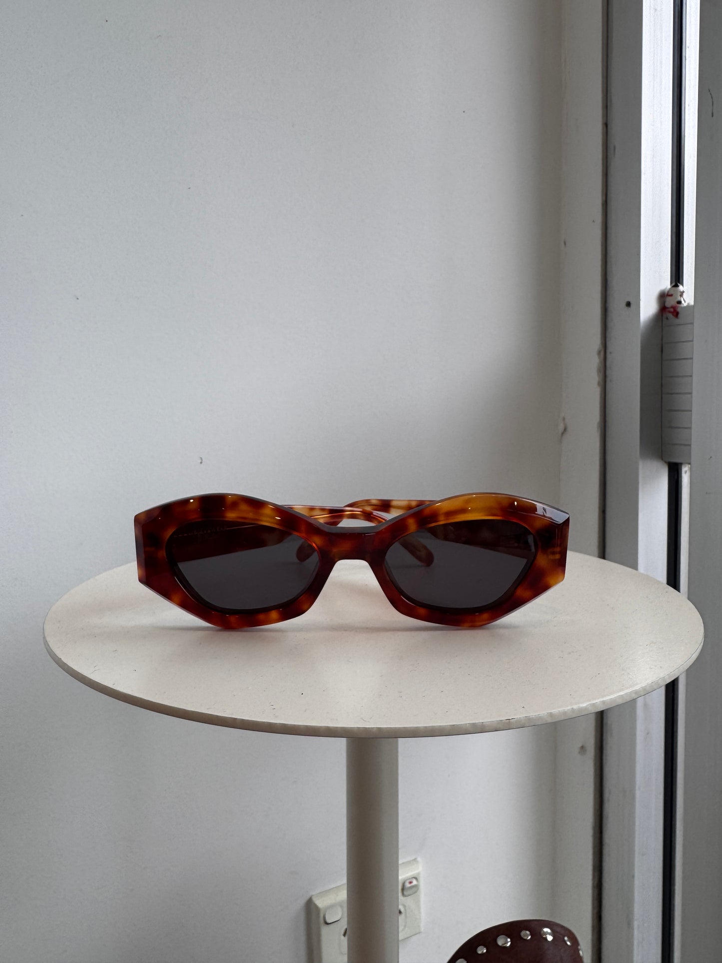 'RUFUS' FT. BURNT HAVANA W. BLACK LENS