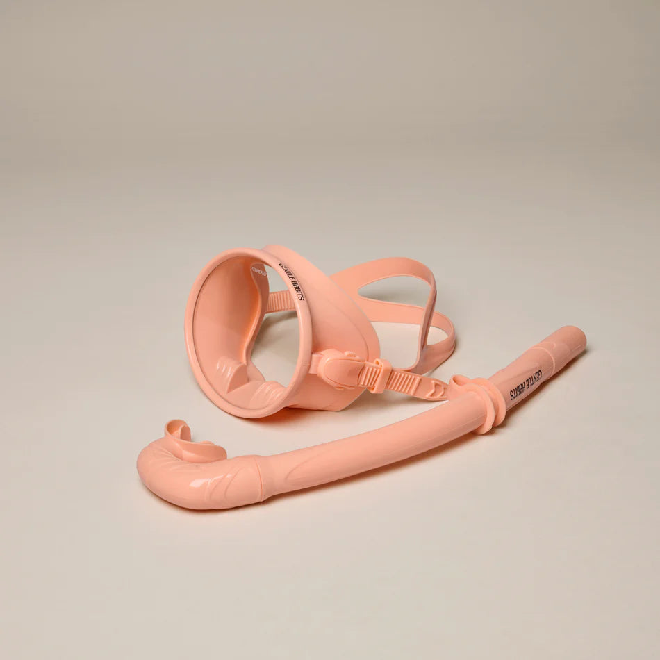 
                      
                        Gentle Habits - Dive Mask and Snorkel Set in Peach
                      
                    
