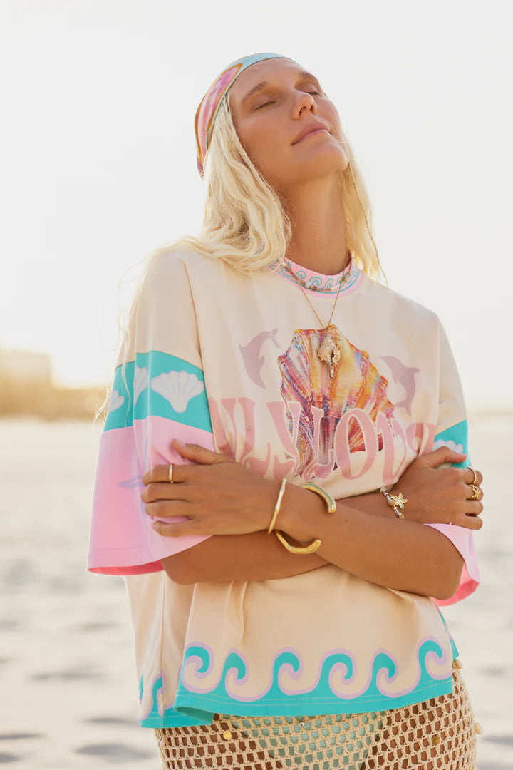 Only Lovers Left - Dolphini Boxy Tee