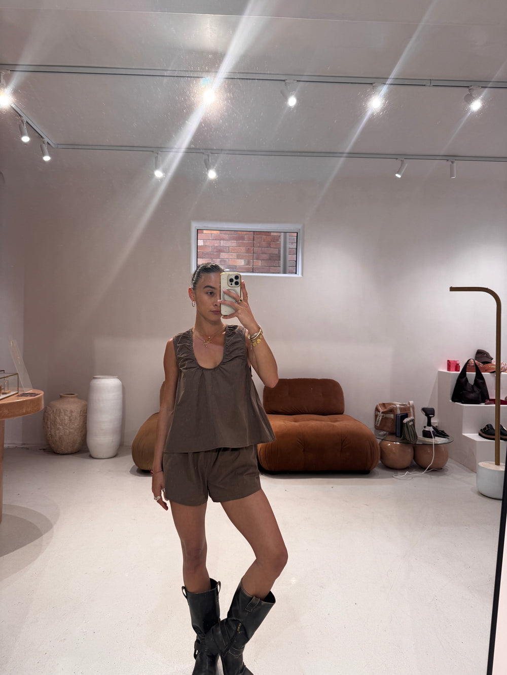 Emte - Poplin Shorts in Chocolate