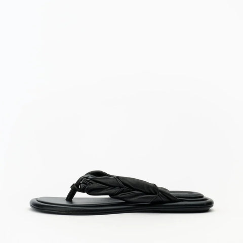Alias Mae - Harriette in Black Leather