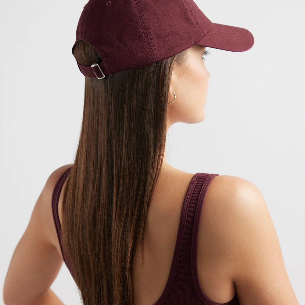 Ena Pelly - Athleisure Cap in Cherry Cola