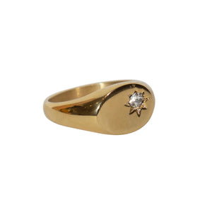We Are Emte - Star Signet Ring in Gold