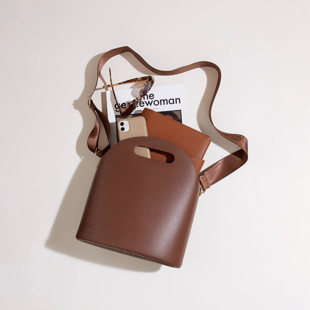 NIM The Label - BB Body Bag in Cocoa