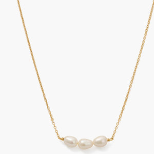 Kirstin Ash - Isole Pearl Necklace in Gold