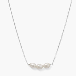 Kirstin Ash - Isole Pearl Necklace in Silver