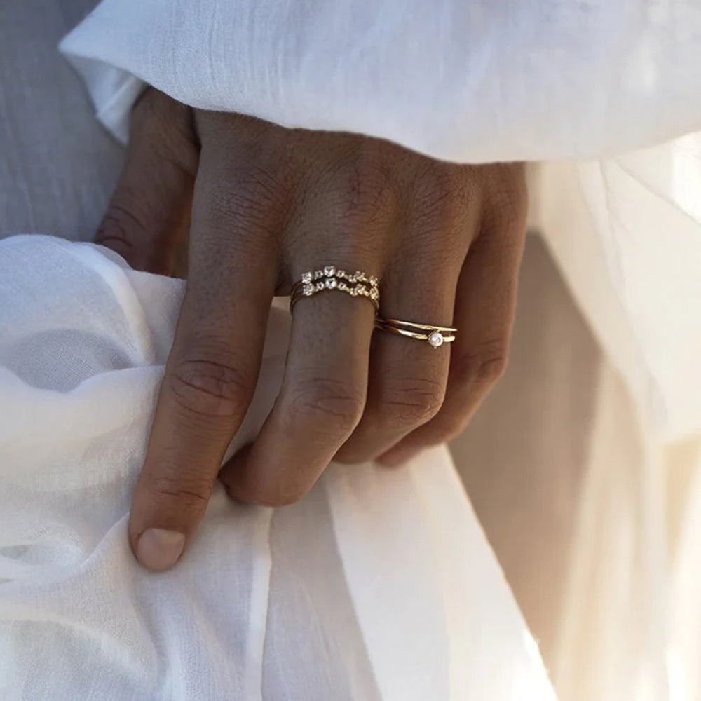 Kirstin Ash - Ebb And Flow Diamond Ring in 9K Gold