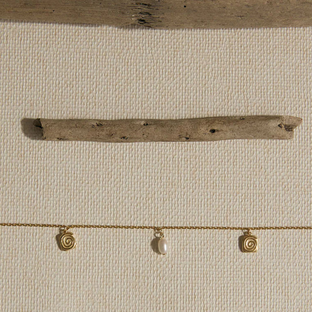 Kirstin Ash - Velvet Swirl Necklace in Gold