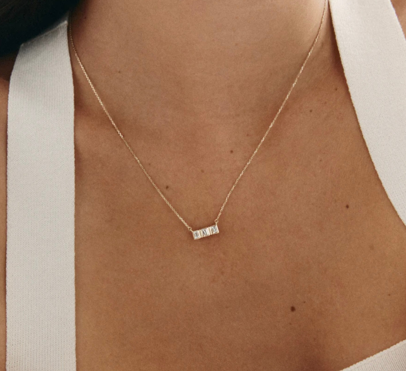 Kirstin Ash - Elysium Baguette Sapphire Necklace in 9k Solid Gold