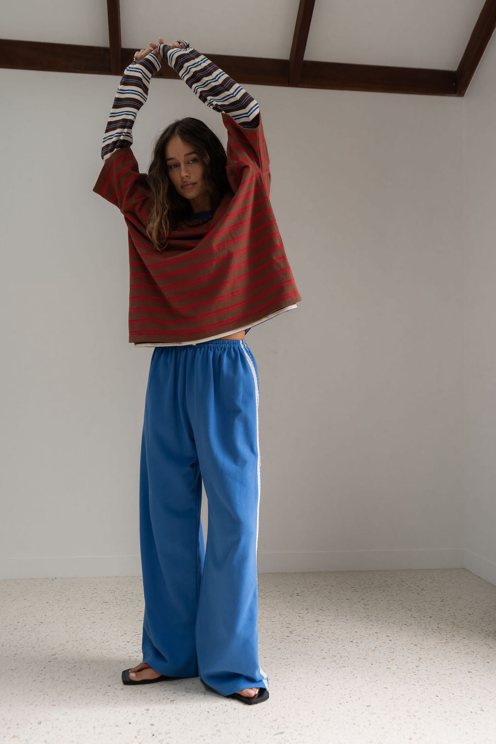 häll störe - Scotti Stripey Tee in Red / Brown