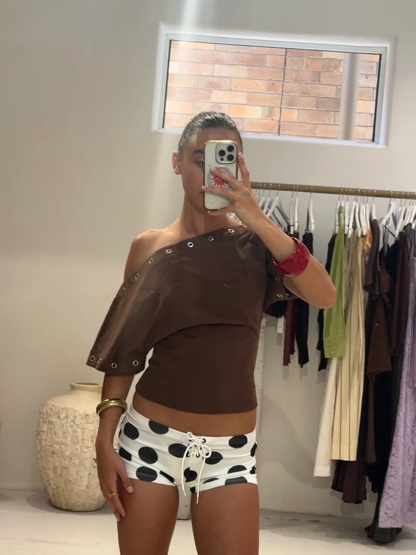 Emte - Eyelet Top in choc