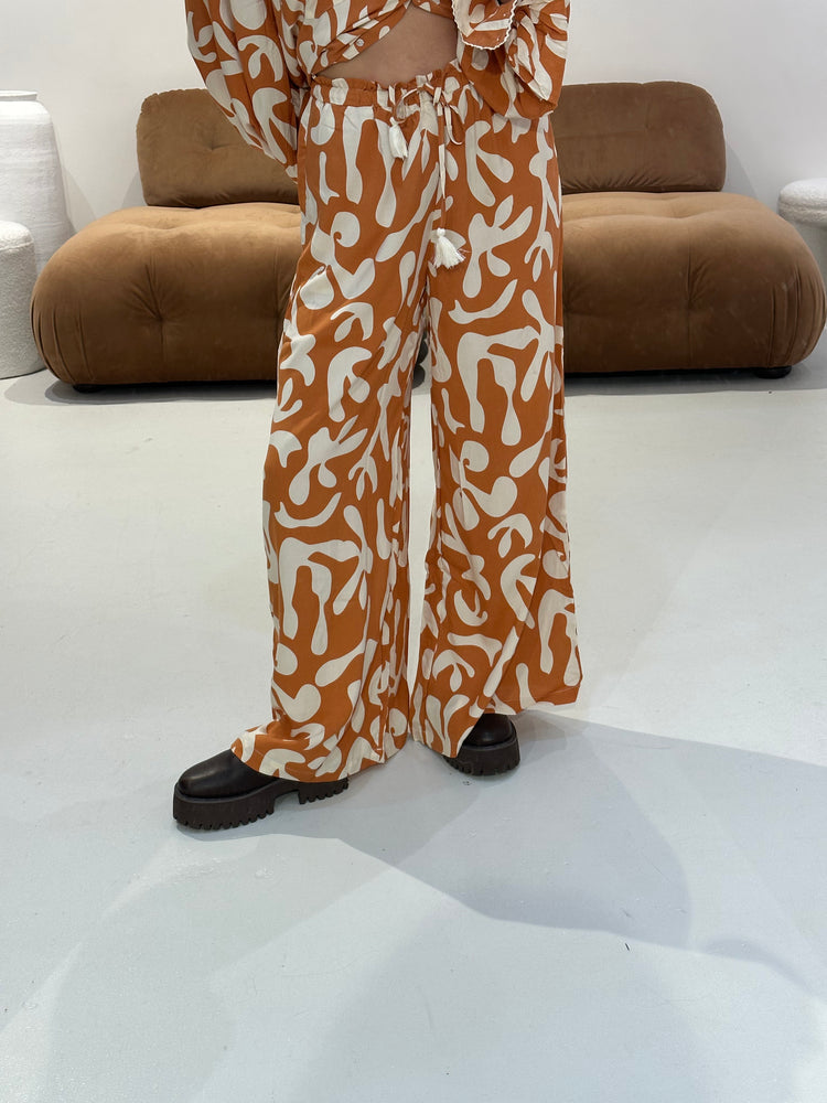 Iris Maxi - Swell Pants in Terracotta/ Beige