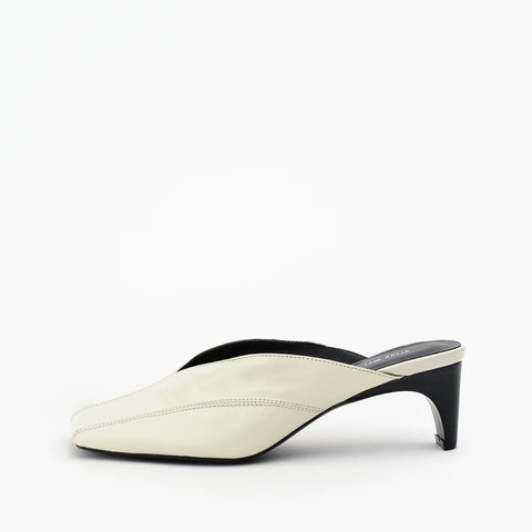 Alias Mae - Rosa in Ivory Oily Crinkle Leather
