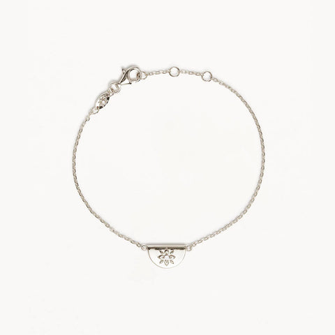By Charlotte  - Lotus Bracelet in Silver