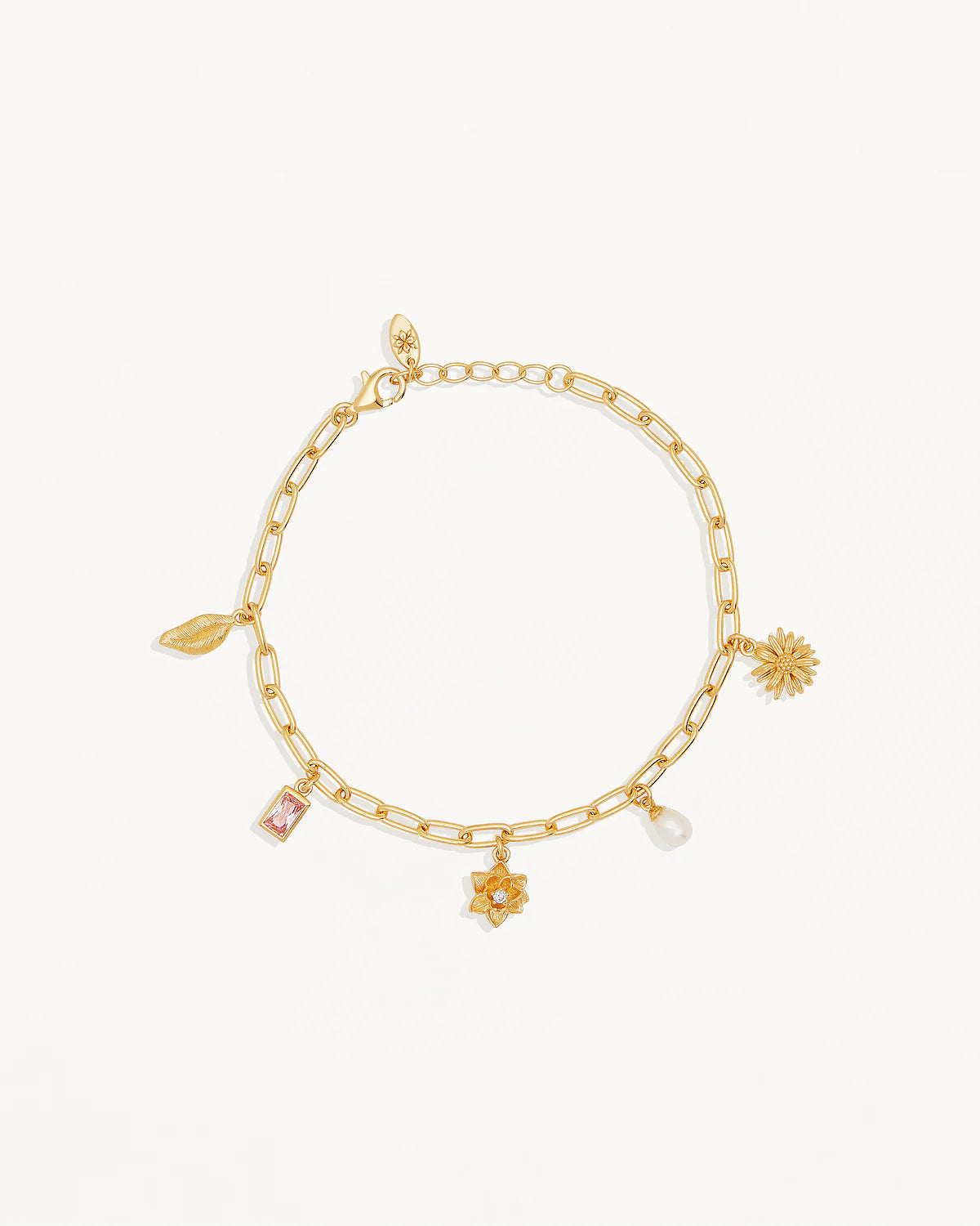 By Charlotte  - Bloom With Grace Bracelet in Gold