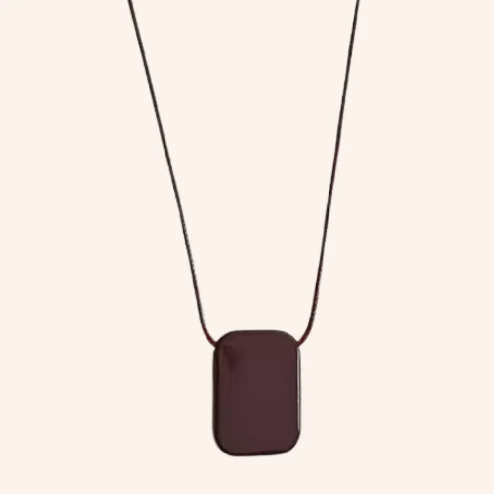 We Are Emte - Zora Square Pendant Necklace in Cherry