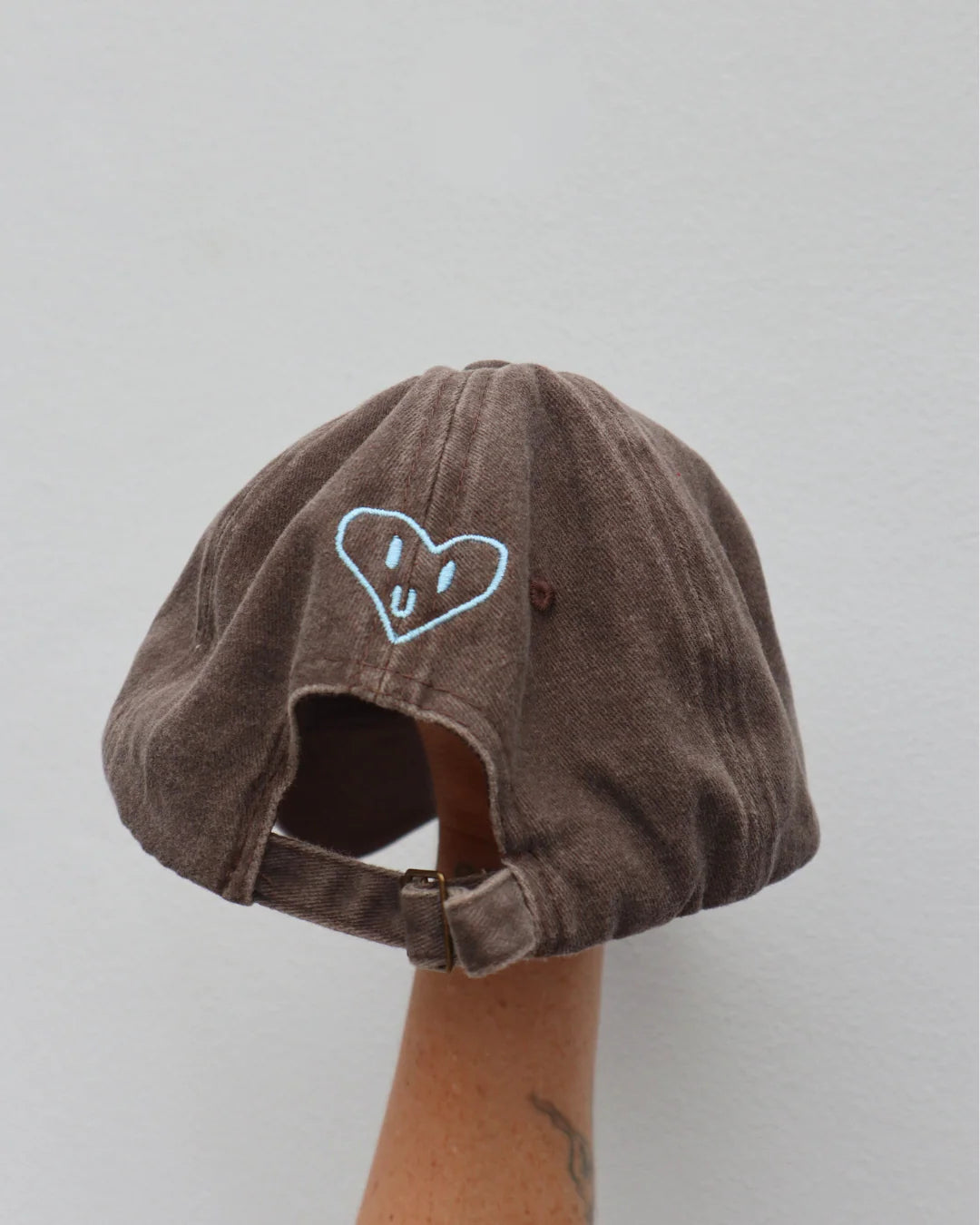 Amilita - Heart Full Cap - Brown + Blue