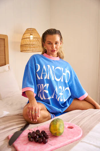 Hibiscus Hotel - Rancho Relaxo Oversized Tee