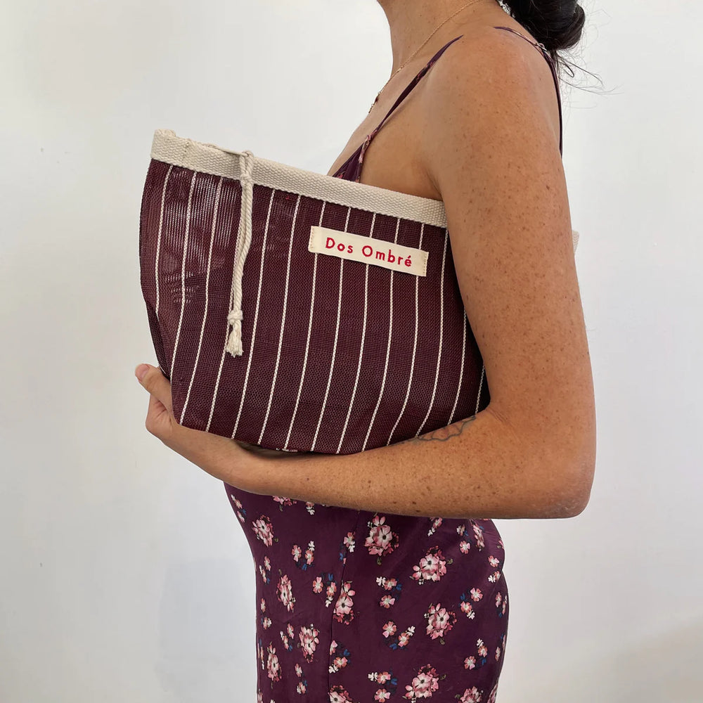 
                      
                        Dos Ombré - Bengali Clutch 008
                      
                    