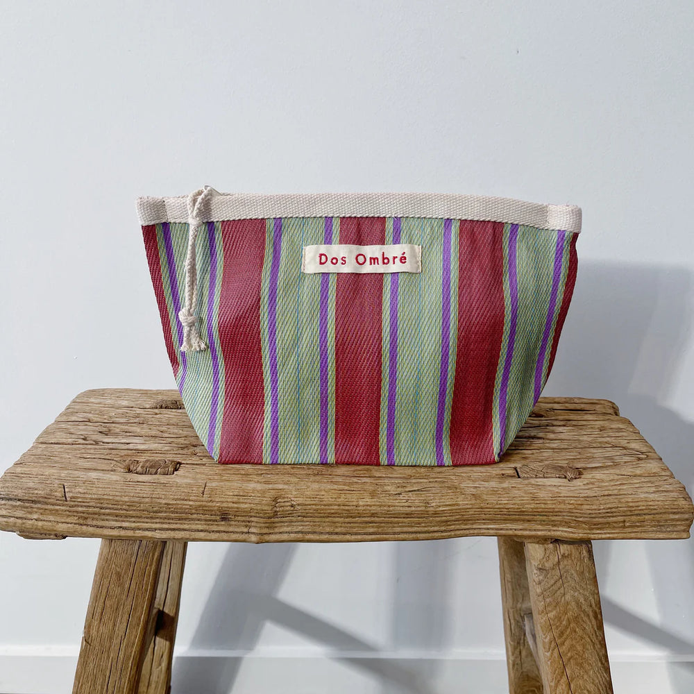 
                      
                        Dos Ombré - Bengali Clutch | 006
                      
                    